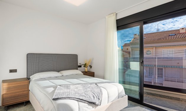 Resale - Semi Detached Villa -
Torre de la Horadada