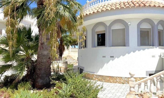 Resale - Villa -
San Miguel de Salinas - Blue Lagoon