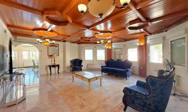 Resale - Villa -
San Miguel de Salinas - Blue Lagoon