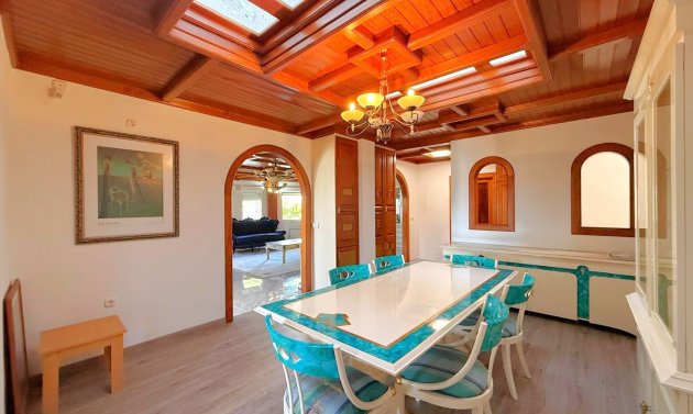 Resale - Villa -
San Miguel de Salinas - Blue Lagoon