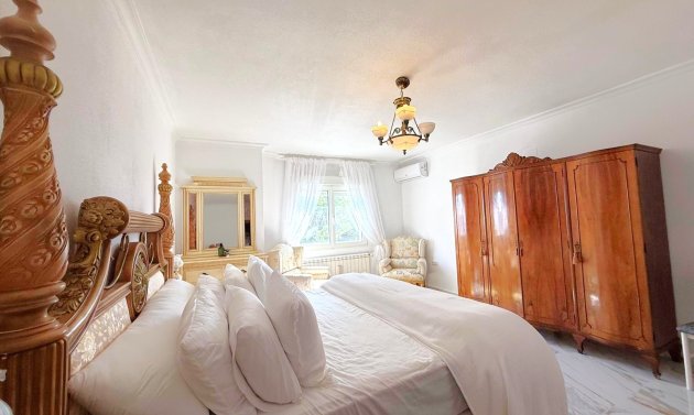 Resale - Villa -
San Miguel de Salinas - Blue Lagoon