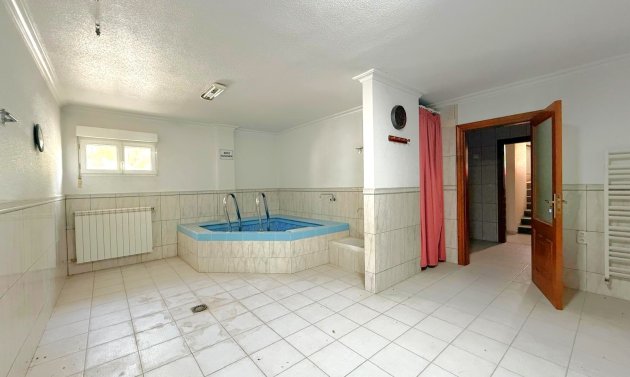 Resale - Villa -
San Miguel de Salinas - Blue Lagoon