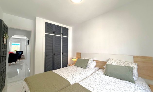 Resale - Townhouse -
Orihuela Costa - Villamartín