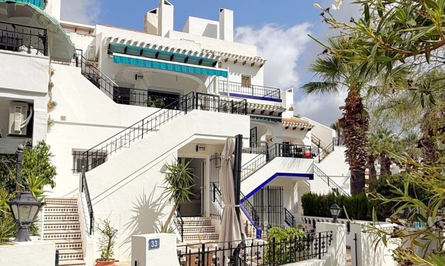 Resale - Townhouse -
Orihuela Costa - Villamartín