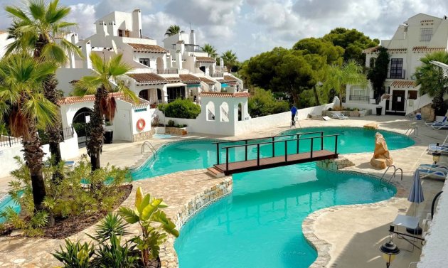 Resale - Townhouse -
Orihuela Costa - Villamartín