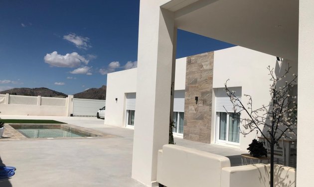 Obra nueva - Villa -
Aspe - urbanizaciones