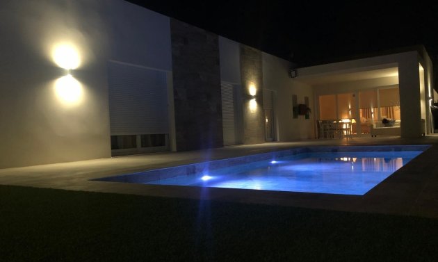 Obra nueva - Villa -
Aspe - urbanizaciones