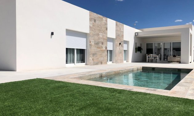 Obra nueva - Villa -
Aspe - urbanizaciones