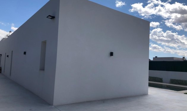 Obra nueva - Villa -
Aspe - urbanizaciones