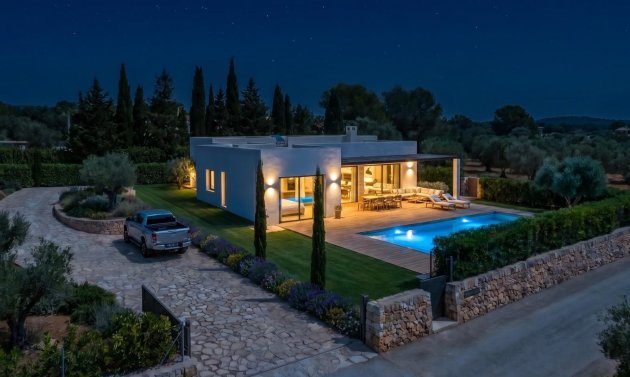 Obra nueva - Villa -
Pinoso - Casas Pastor
