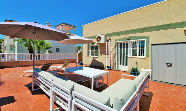 Resale - Apartment -
Villamartín - Las Violetas