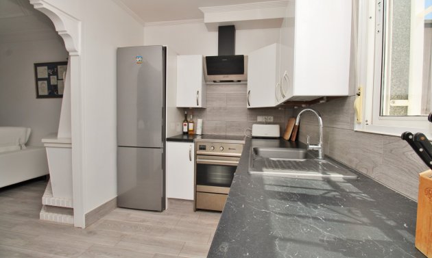 Resale - Apartment -
Villamartín - Las Violetas