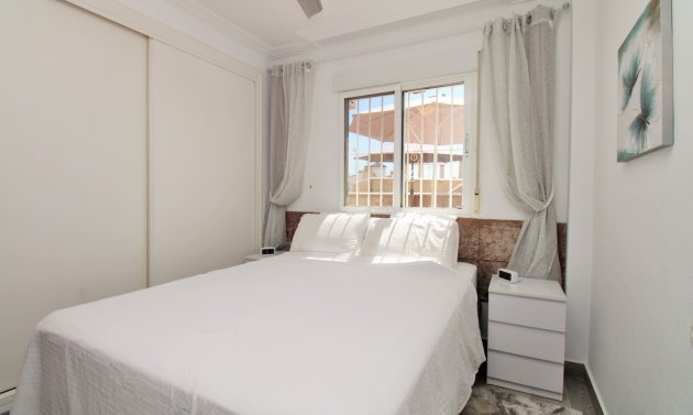 Resale - Apartment -
Villamartín - Las Violetas