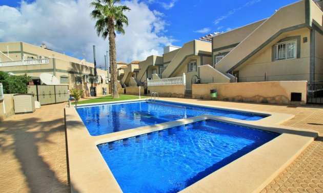 Resale - Apartment -
Villamartín - Las Violetas