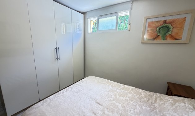 Reventa - Villa -
Villamartín - Villamartin
