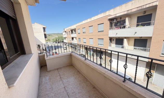 Wiederverkauf - Wohnung -
San Miguel de Salinas