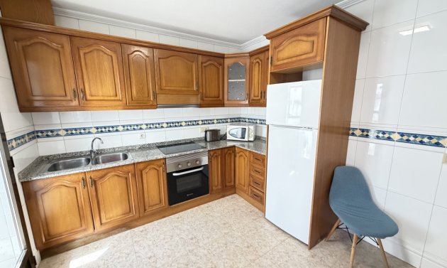 Wiederverkauf - Wohnung -
San Miguel de Salinas