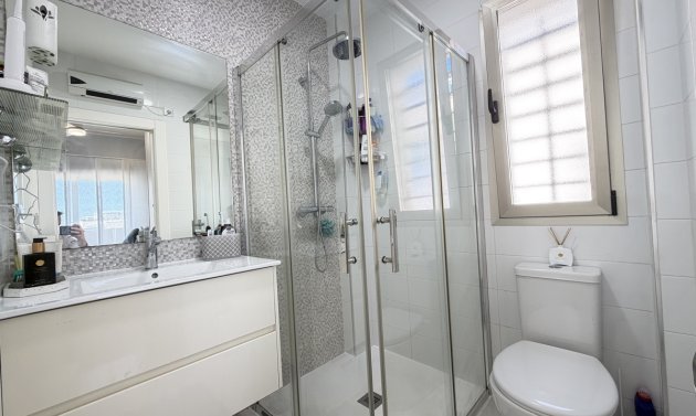 Resale - Villa -
Villamartín - Villamartin