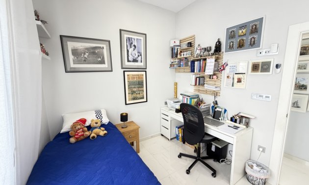 Resale - Villa -
Villamartín - Villamartin