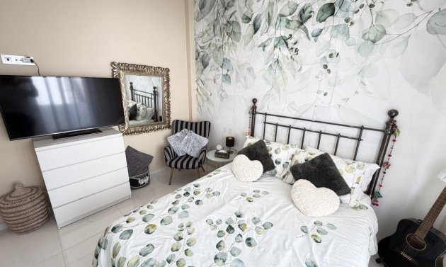 Resale - Villa -
Villamartín - Villamartin
