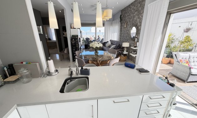 Resale - Villa -
Villamartín - Villamartin