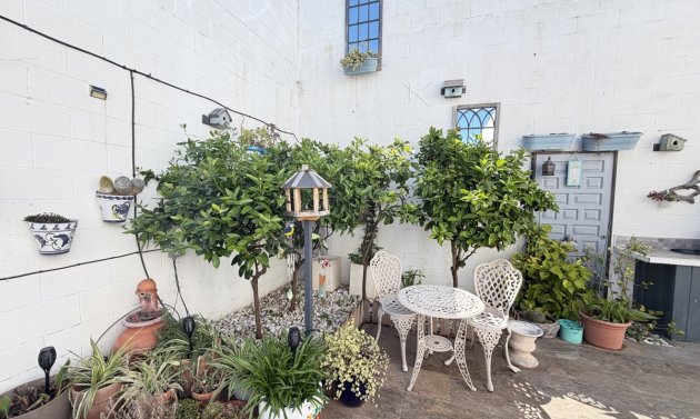 Resale - Villa -
Villamartín - Villamartin