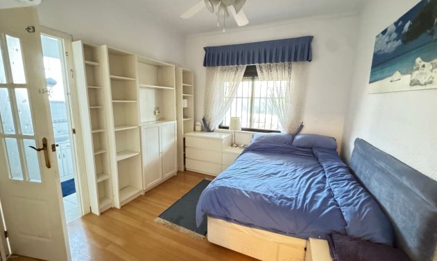 Resale - Villa -
Cabo Roig