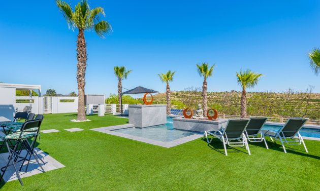 Reventa - Villa -
Torremendo