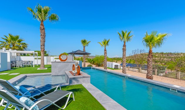 Reventa - Villa -
Torremendo