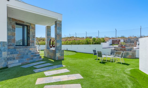 Reventa - Villa -
Torremendo