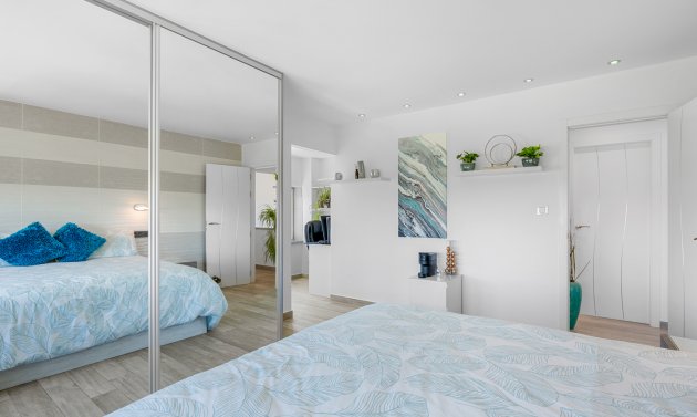 Reventa - Villa -
Torremendo