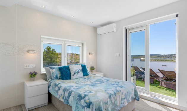Reventa - Villa -
Torremendo