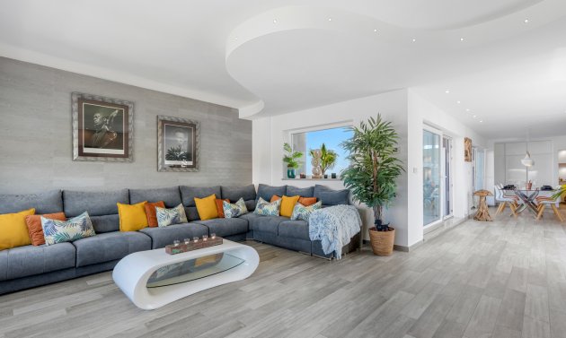 Reventa - Villa -
Torremendo
