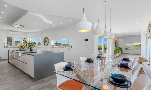 Reventa - Villa -
Torremendo