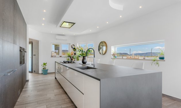 Reventa - Villa -
Torremendo