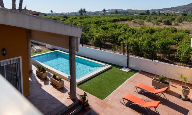 Reventa - Finca -
Orihuela Costa - Orihuela