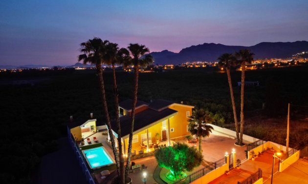 Reventa - Finca -
Orihuela Costa - Orihuela