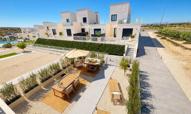 New Build - Townhouse -
Baños y Mendigo - Altaona Golf
