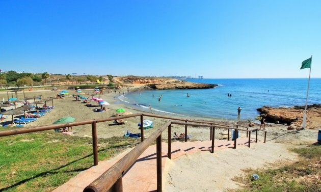 Återförsäljning - Lägenhet -
Playa Flamenca