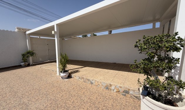 Wiederverkauf - Bungalow -
San Luis