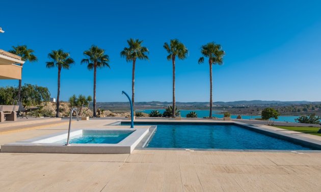 Återförsäljning - Villa -
Torremendo