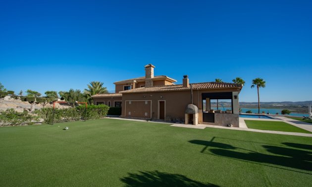 Återförsäljning - Villa -
Torremendo