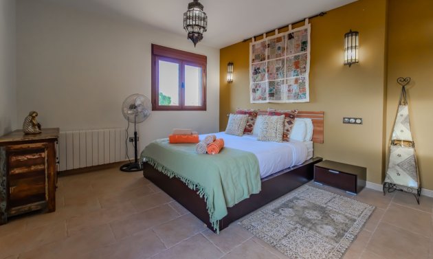 Återförsäljning - Villa -
Torremendo