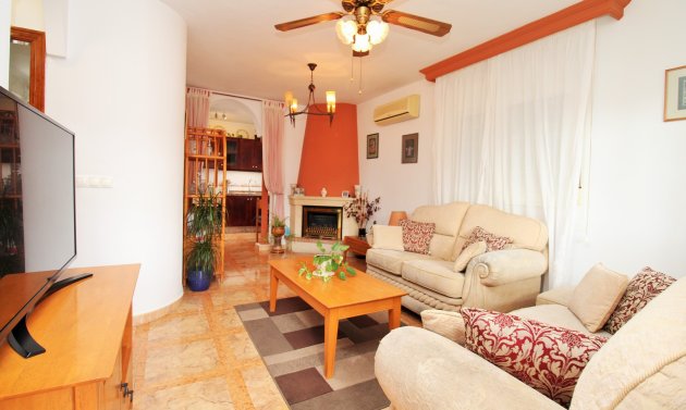 Reventa - Apartament -
Villamartín - PAU 8