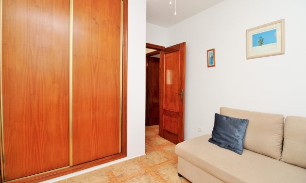 Reventa - Apartament -
Villamartín - PAU 8