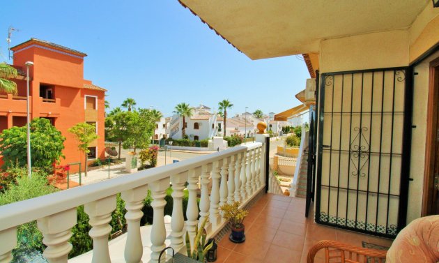 Reventa - Apartament -
Villamartín - PAU 8