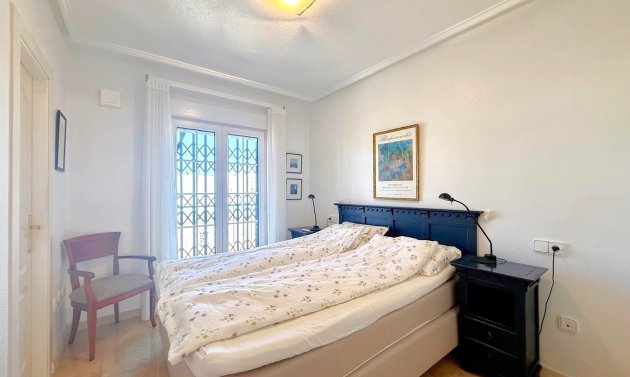 Resale - Apartament -
Orihuela Costa - Los Dolses