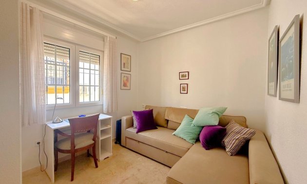 Resale - Apartament -
Orihuela Costa - Los Dolses