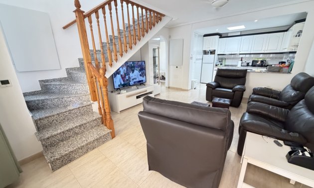 Resale - Townhouse -
Villamartín - Villamartin