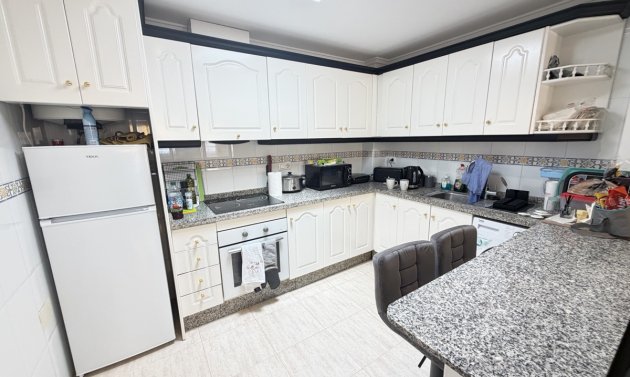 Resale - Townhouse -
Villamartín - Villamartin